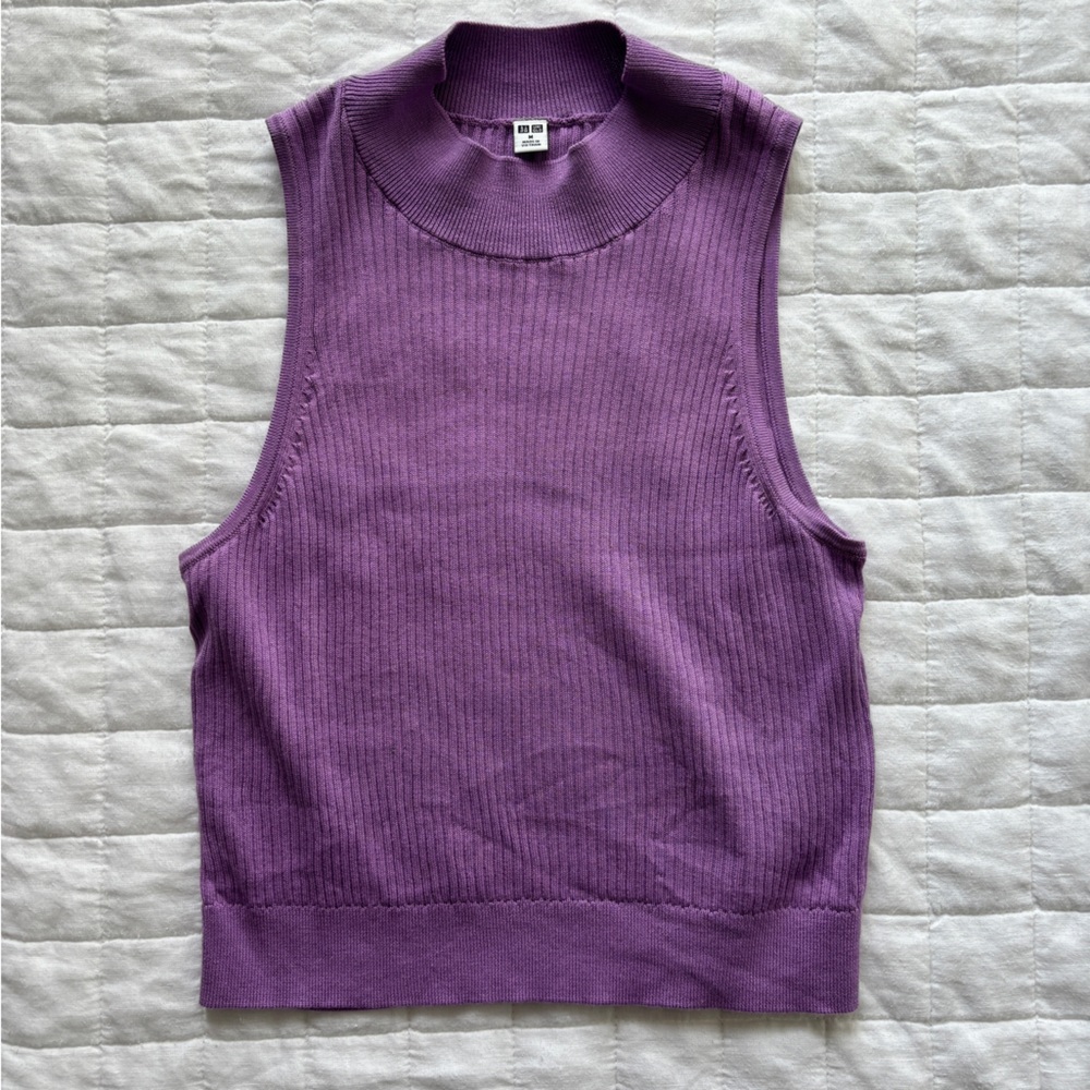 Uniqlo Lilac Mock Neck Tank - Unworn - size Medium